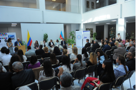 Se realizó la presentación de la Antología de Poemas de Colombia y Azerbaiyán