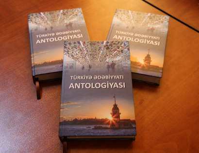 La “Antología de la literatura de Turquía” se lanzó en Azerbaiyán por primera vez