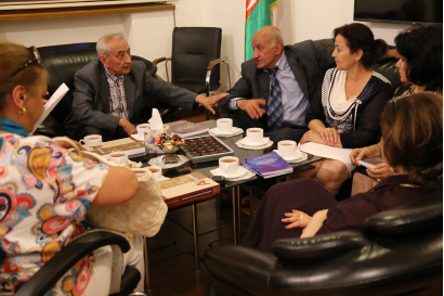 Uzbek Delegation Visits AzTC