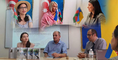 La reunión con el poeta Salam Sarvan se celebró en Kiev