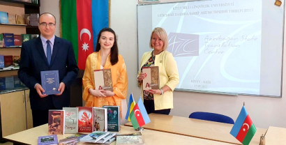 Книги Государственного Центра Перевода представлены Киевскому национальному лингвистическому университету