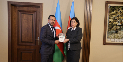 L’Ambassadeur Christopher Berroteran : « Nous aimerions que le lecteur azerbaïdjanais se familiarise avec la riche littérature vénézuélienne »